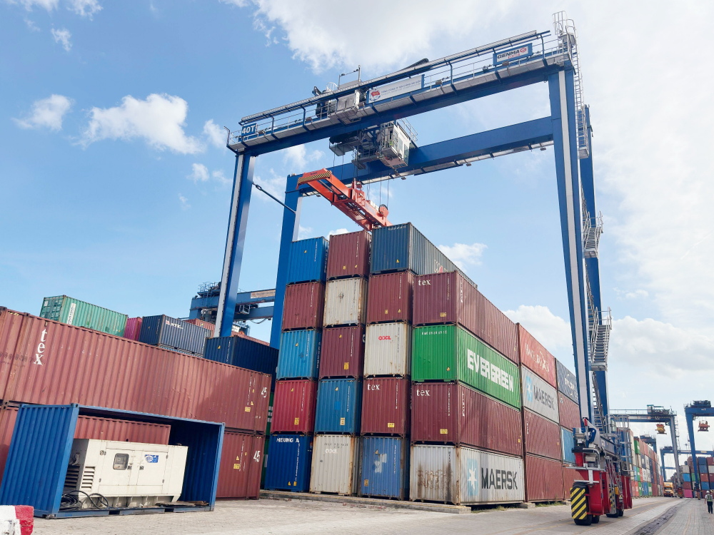 近日，GENMA品牌成功簽約海外客戶2臺2,000噸/小時橋式抓斗卸船機訂單。(圖1)